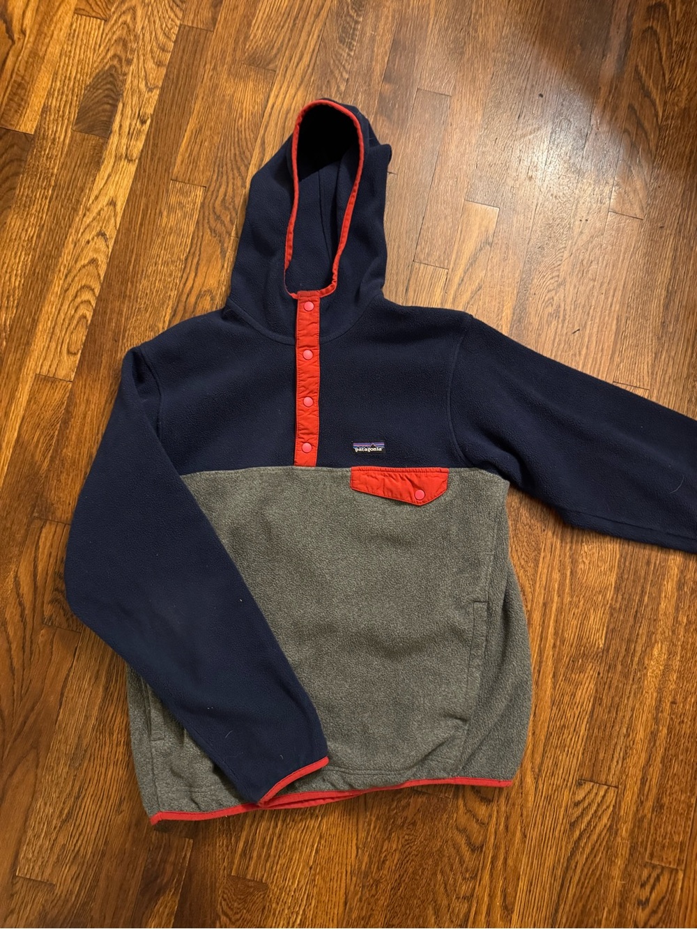 Patagonia synchilla hooded snap sweater size medium